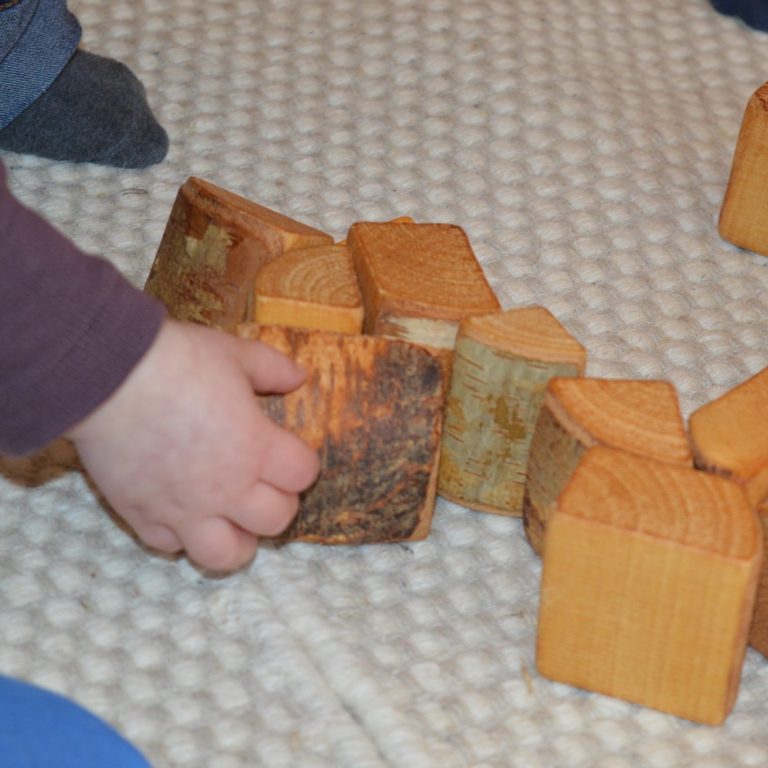 Holzbausteine Krabbelgruppe Oberursel